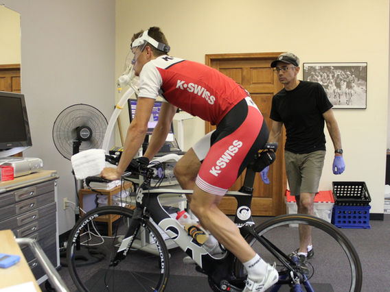 Why VO2 Max Matters for Endurance Athletes: Tips for Improving Oxygen Uptake in Triathlon, Cycling